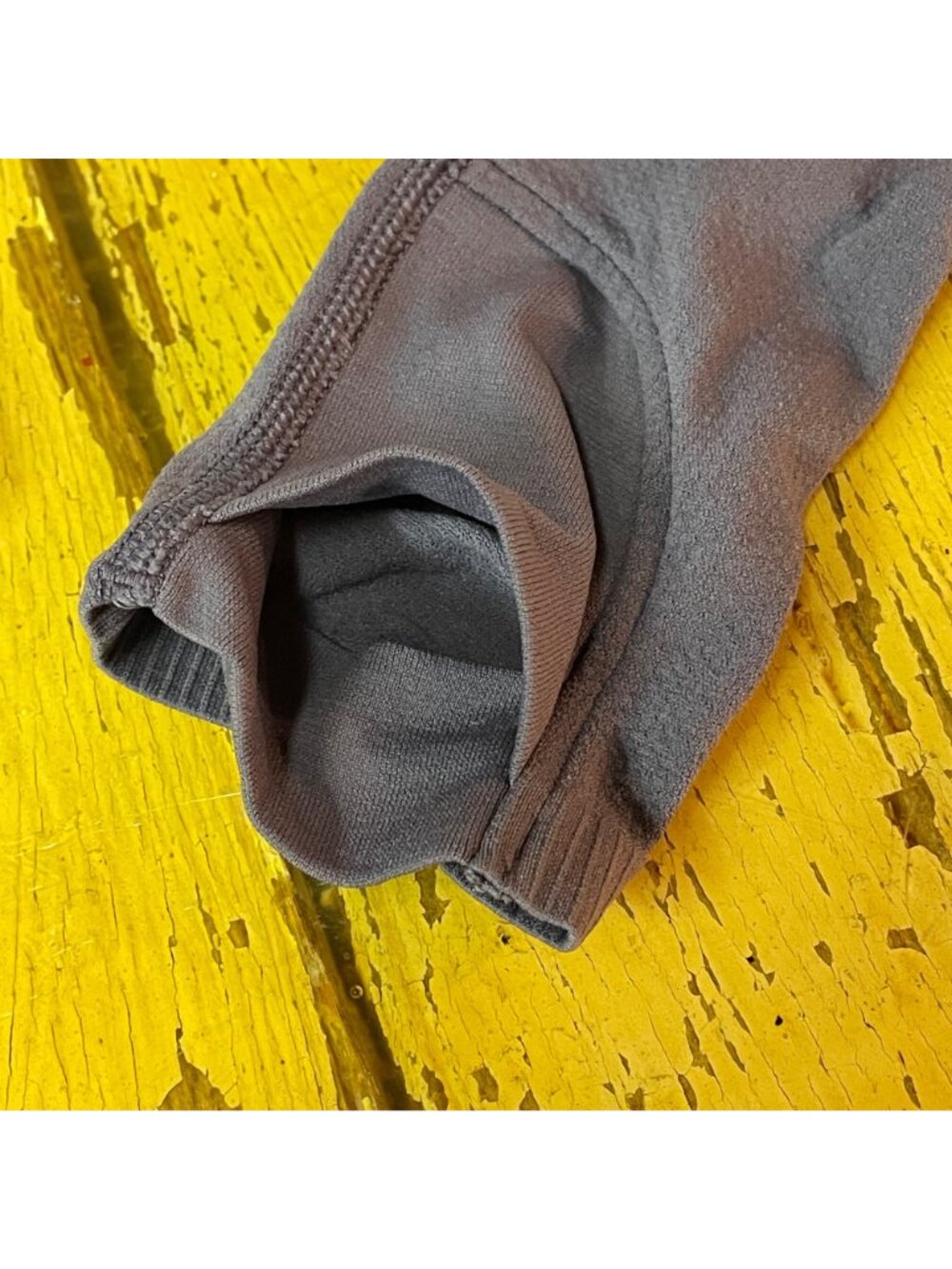 Athleta Momentum Seamless Hoodie Sz MED Lightweight Layering Base Layer - Picture 4 of 5